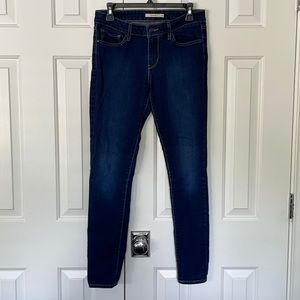 Levi’s 711 Skinny Jeans Size 28. Pristine!